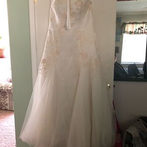 Wedding dress